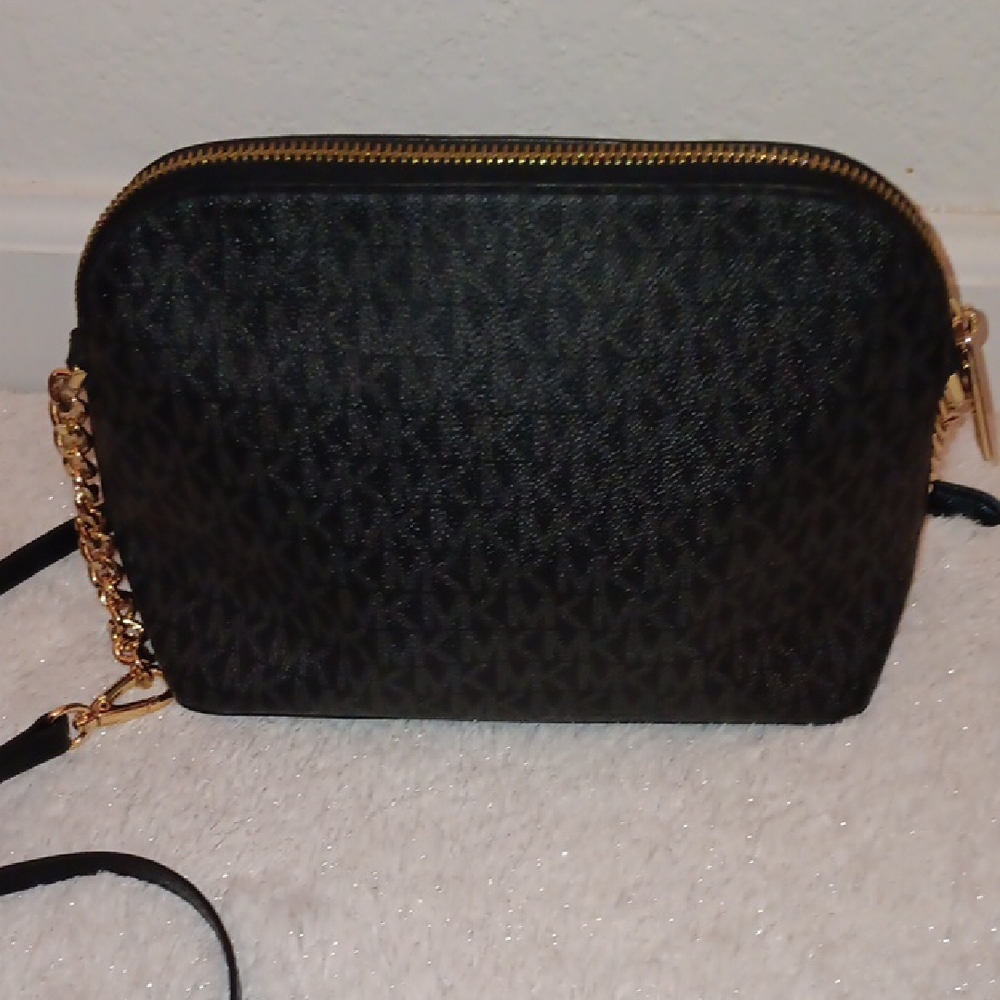 Michael Kors Preloved Black and Gold Crossbody Bag With New Replacement Strap. - Picture 3 of 14